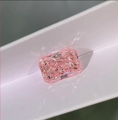 IGI Sertifikalı Pembe Sıvı Laboratuvar Yaratılmış Elmaslar Radiant Cut 1ct-1.5ct