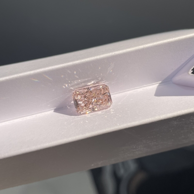 Yapay laboratuvarda yetiştirilmiş pembe CVD elmasları ışıltılı şekil 1.5ct-1.99ct