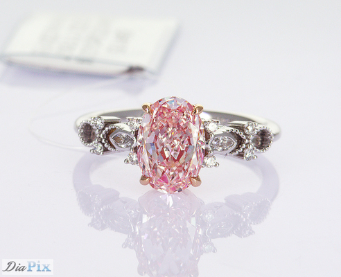 2.2ct IGI Sertifikalı Laboratuvar Büyümüş Pembe Oval Sentetik Elmas Klasik Stil 18 Karat Beyaz Altın Yüzük