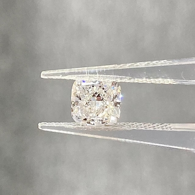 Uzatılmış Yastık 2.2ct F VS Büyütülmüş Tedavi Edilmemiş CVD Laboratuvar Büyütülmüş Elmas