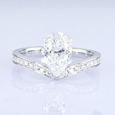18K Pear Shape White Lab Yetişkin Elmas Yüzük Prenses Tasarımı Parti İçin Hediye