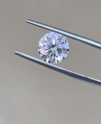 On HA Yuvarlak Şekil Laboratuvar Büyütülen Elmaslar Sertifikalı Elmaslar IGI On Kalp Okları